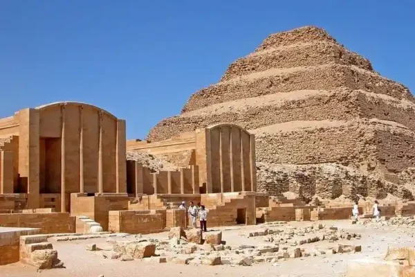 Cairo & Giza Pyramids Private Day Tour from Sokhna Port – GEM & Saqqara